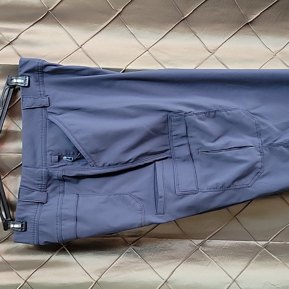 EUC- Duluth Trading ‘Dry on the Fly’ Cargo Hiking/Outdoor Capri Pants - Picture 8 of 11